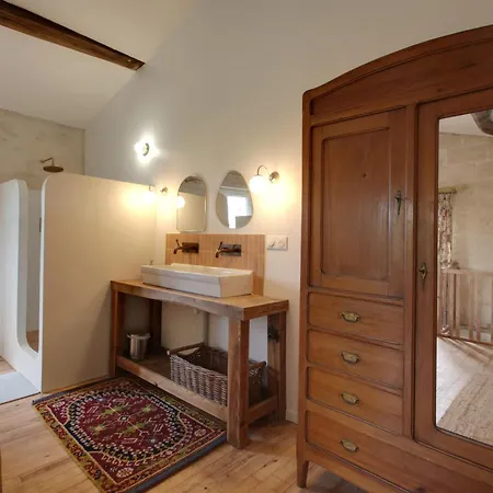 Prázdninový dům Small With Authentic Charm
